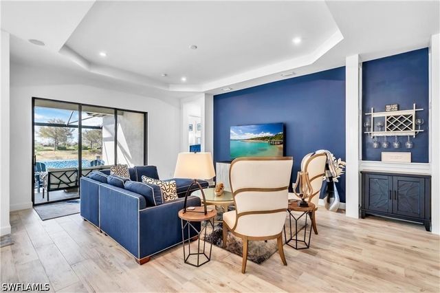 8911 Cappello CT, Naples, FL 34119