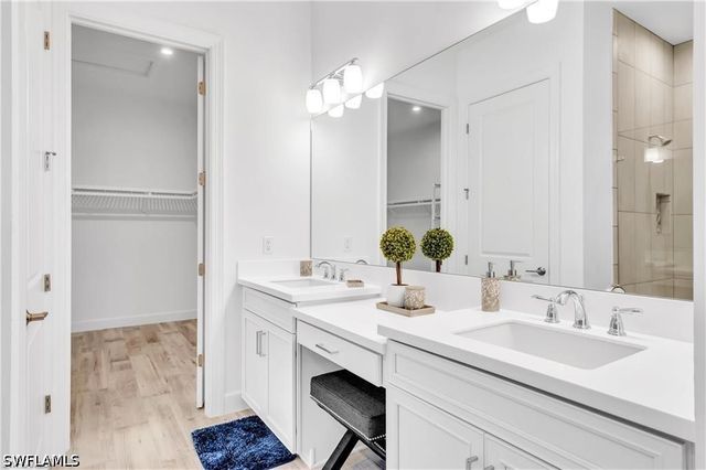 8911 Cappello CT, Naples, FL 34119