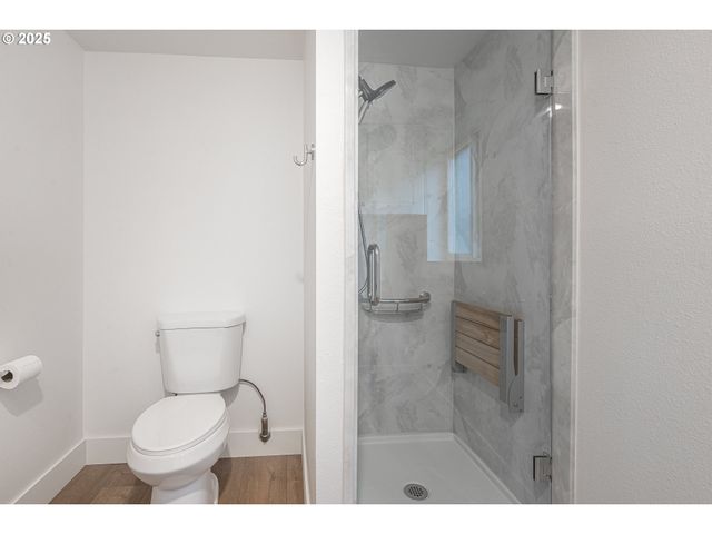 19446 MEYERS Rd, Oregon City, OR 97045