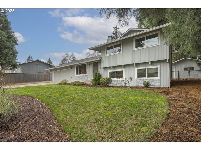 19446 MEYERS Rd, Oregon City, OR 97045