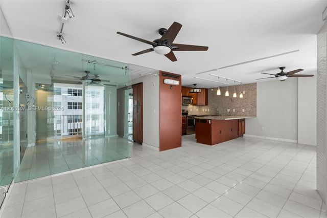 1228 West Ave 604, Miami Beach, FL 33139