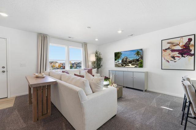 825 Steptoe View Ln, Cheney, WA 99004