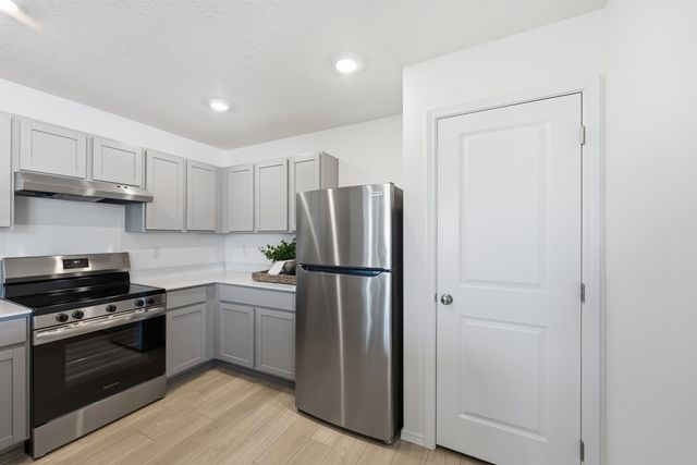 825 Steptoe View Ln, Cheney, WA 99004