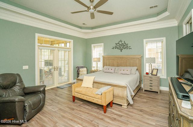 565 Westchester Place SW, Ocean Isle Beach, NC 28469