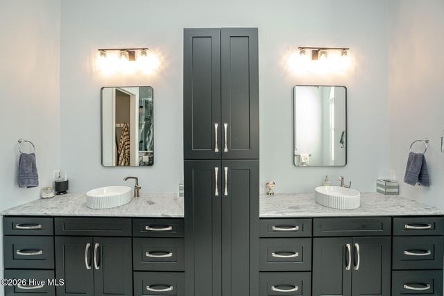 565 Westchester Place SW, Ocean Isle Beach, NC 28469