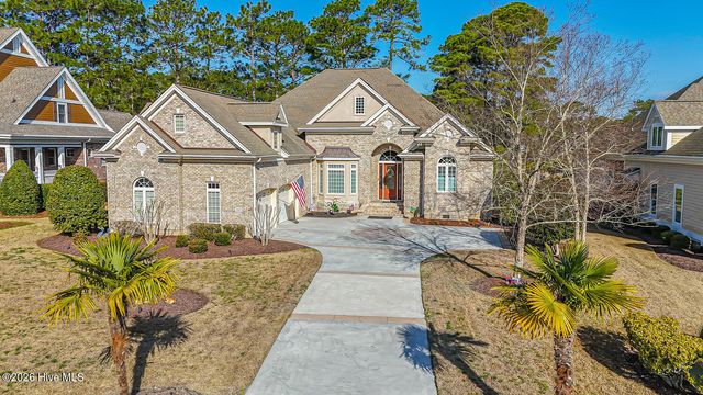 565 Westchester Place SW, Ocean Isle Beach, NC 28469