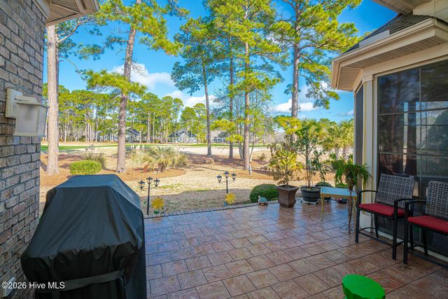 565 Westchester Place SW, Ocean Isle Beach, NC 28469