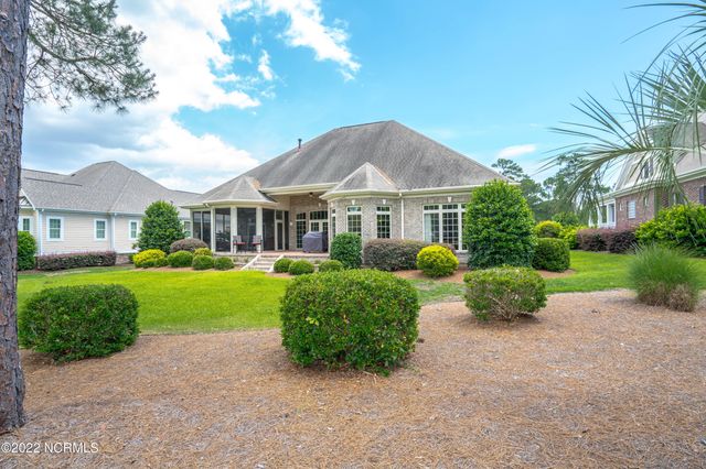 565 Westchester Place SW, Ocean Isle Beach, NC 28469