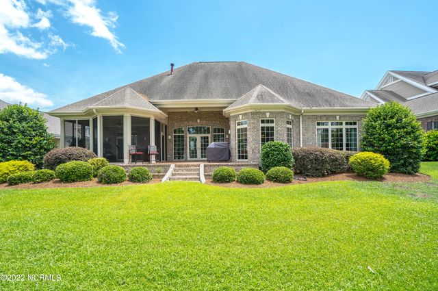 565 Westchester Place SW, Ocean Isle Beach, NC 28469