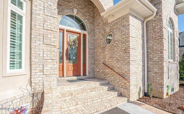 565 Westchester Place SW, Ocean Isle Beach, NC 28469