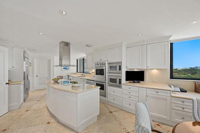 150 N Ocean Boulevard Ph 3, Palm Beach, FL 33480