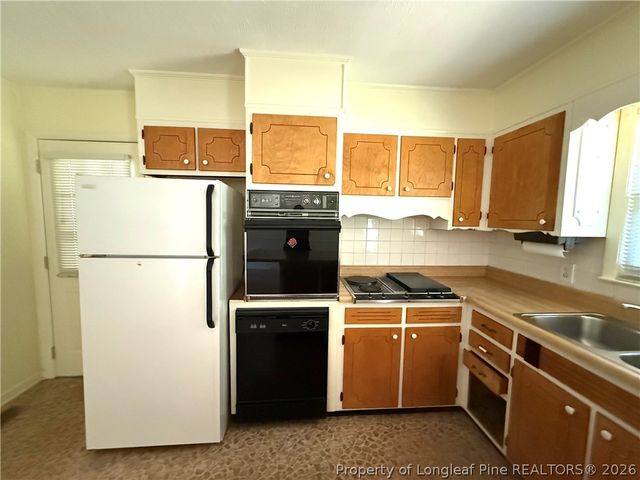 3266 Sandhill Drive, Fayetteville, NC 28306
