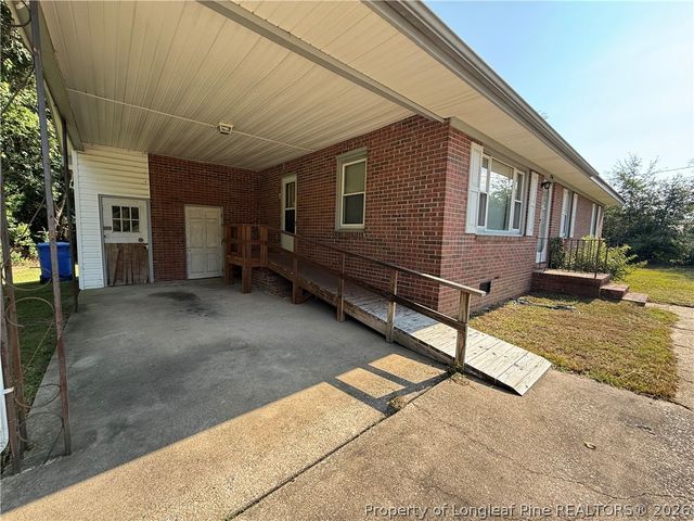 3266 Sandhill Drive, Fayetteville, NC 28306