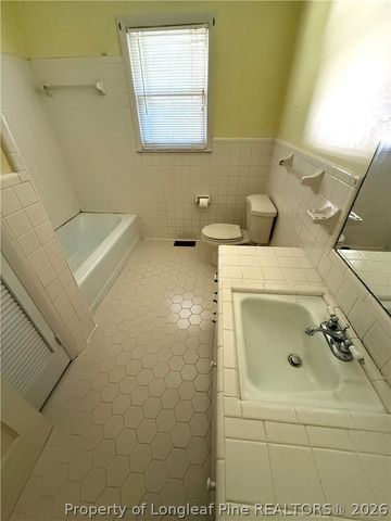 3266 Sandhill Drive, Fayetteville, NC 28306