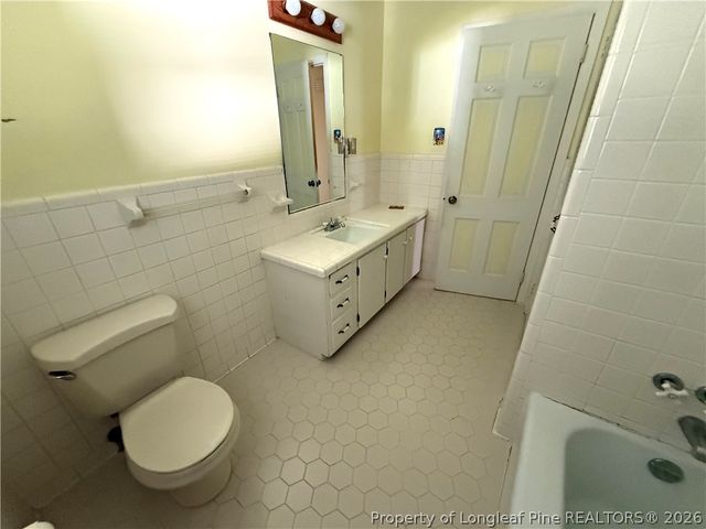 3266 Sandhill Drive, Fayetteville, NC 28306
