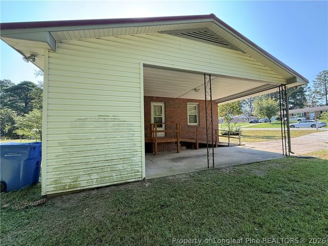 3266 Sandhill Drive, Fayetteville, NC 28306