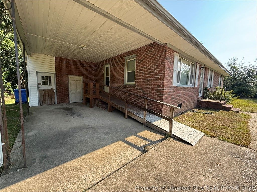 3266 Sandhill Drive, Fayetteville, NC 28306 — photo 2