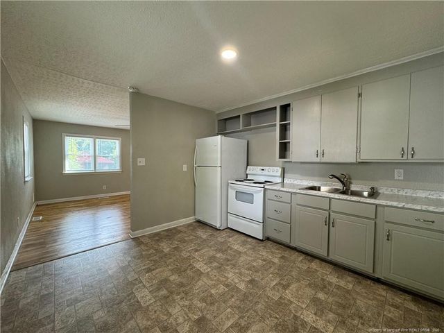 405 Laura Court, Spring Lake, NC 28390