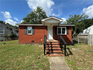 405 Laura Court, Spring Lake, NC 28390