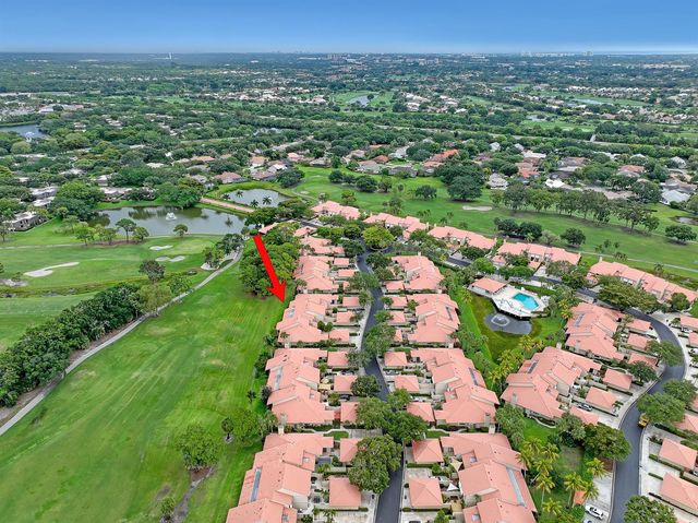 132 Old Meadow Way, Palm Beach Gardens, FL 33418