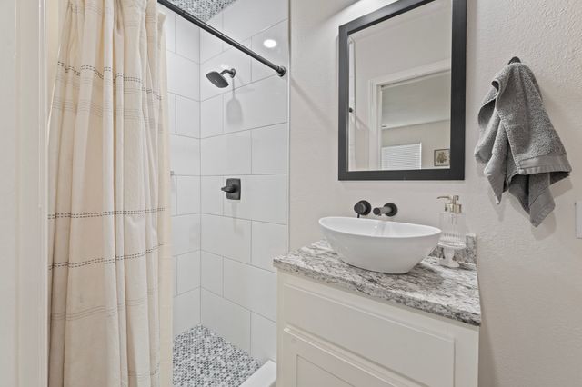 750 N Graham Street, Stephenville, TX 76401