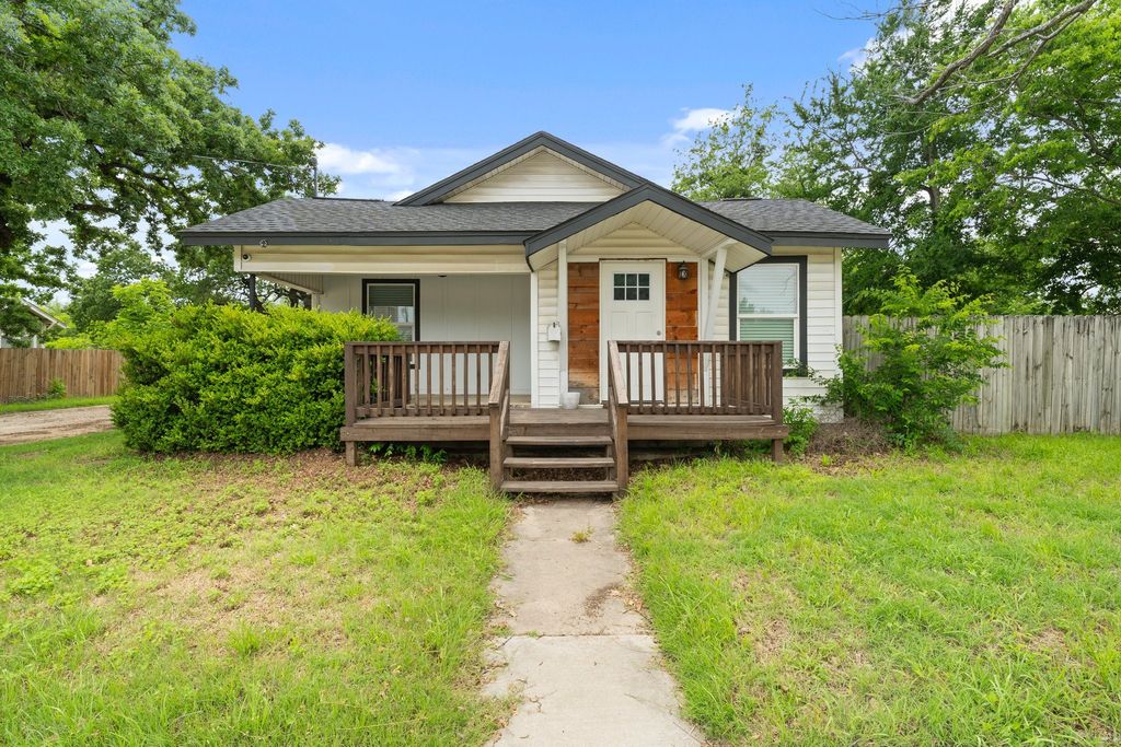 750 N Graham Street, Stephenville, TX 76401