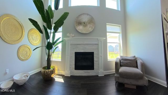 1038 Stoneleigh Road, Perrysburg, OH 43551