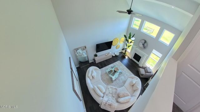1038 Stoneleigh Road, Perrysburg, OH 43551