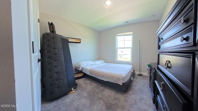 1038 Stoneleigh Road, Perrysburg, OH 43551