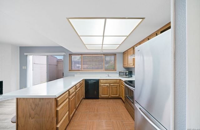 10958 Crown Park, San Antonio, TX 78239