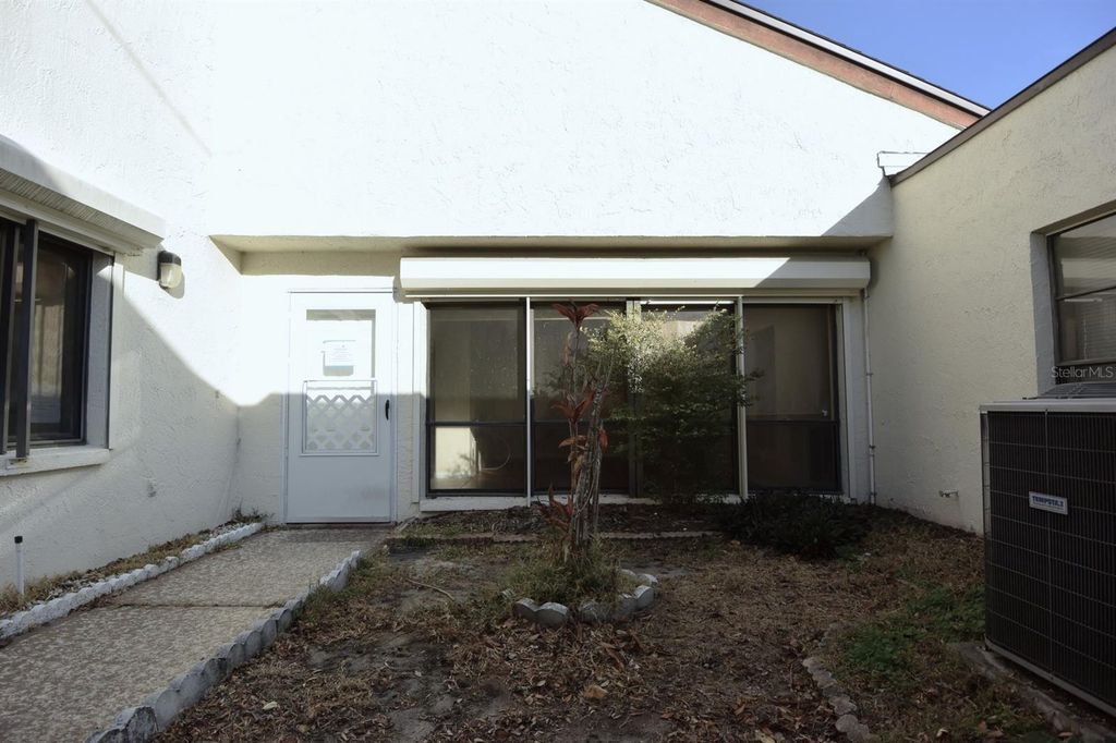 Image 34 of property listing at 5645 HAMILTON HARBOR DRIVE, New Port Richey, FL 34652