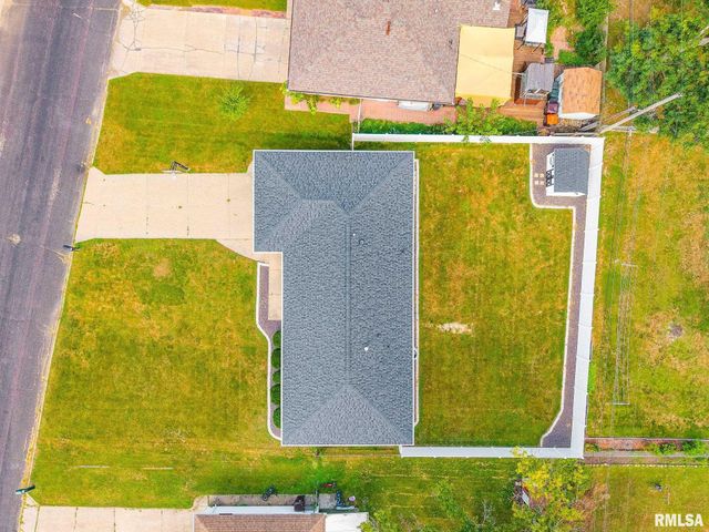 3422 N ROCKWOOD Road, Peoria, IL 61604