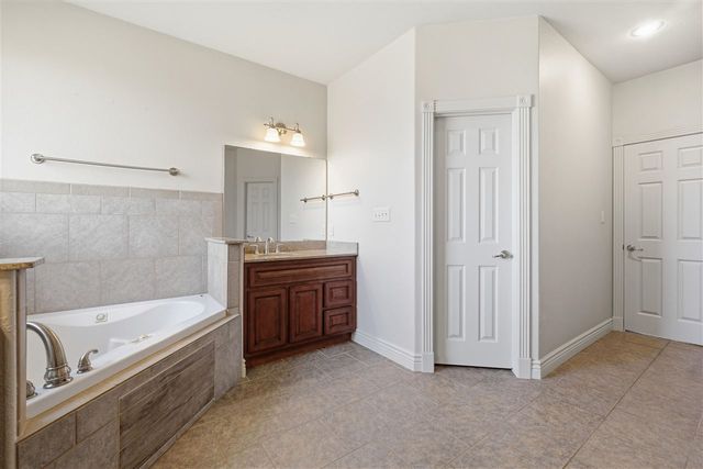 293 SW Deyo Landing Loop, Cache, OK 73527