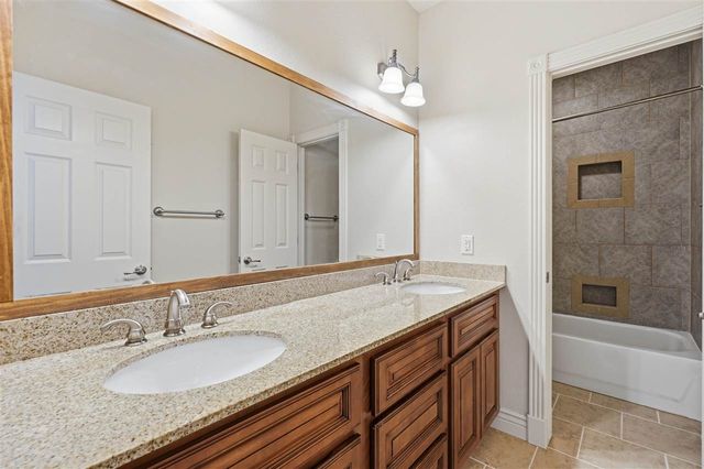 293 SW Deyo Landing Loop, Cache, OK 73527