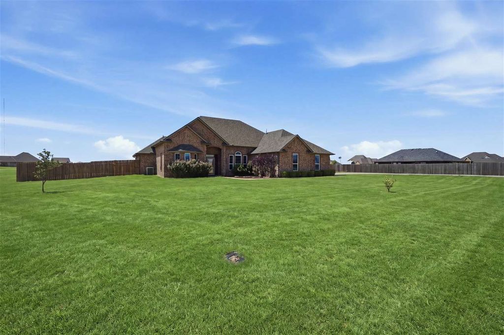 293 SW Deyo Landing Loop, Cache, OK 73527