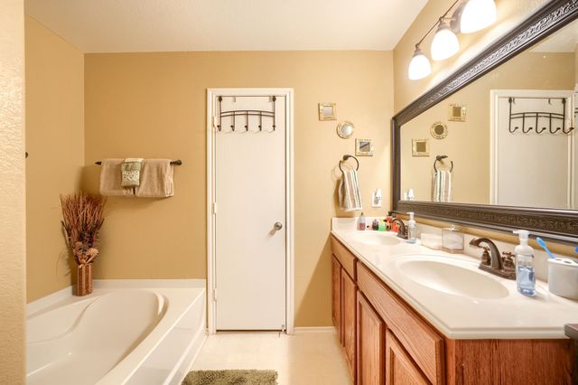 327 Crosscreek Drive, Wylie, TX 75098