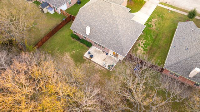 327 Crosscreek Drive, Wylie, TX 75098