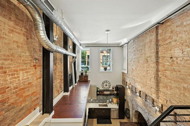 1328 Republic Street, Cincinnati, OH 45202