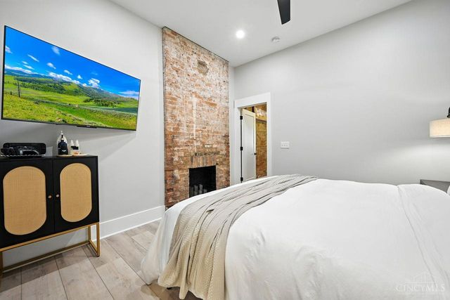 1328 Republic Street, Cincinnati, OH 45202