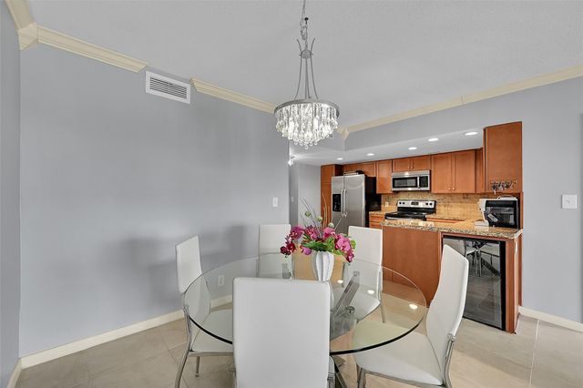 3100 N Palm Aire Dr 606, Pompano Beach, FL 33069