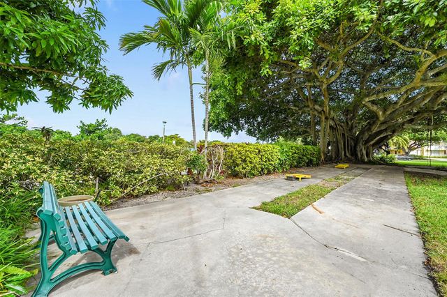 3100 N Palm Aire Dr 606, Pompano Beach, FL 33069