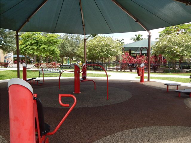 3100 N Palm Aire Dr 606, Pompano Beach, FL 33069