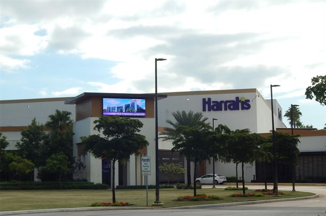 3100 N Palm Aire Dr 606, Pompano Beach, FL 33069