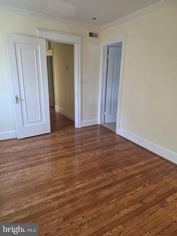 1513 VAN BUREN ST NW, Washington, DC 20012