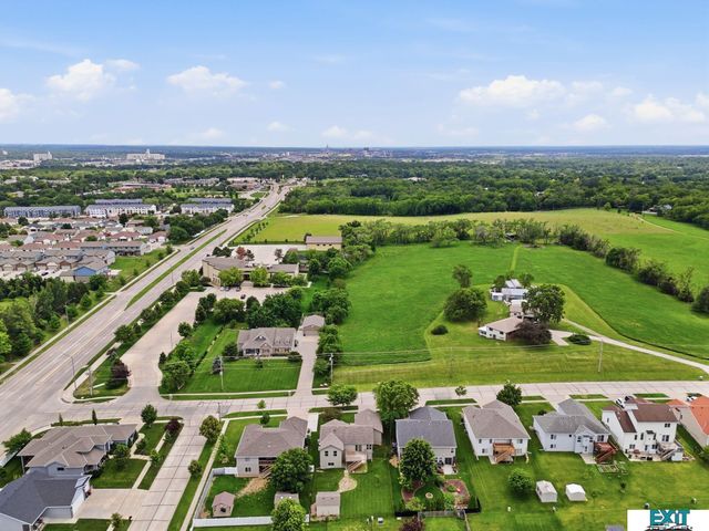1260 Morton Street, Lincoln, NE 68521