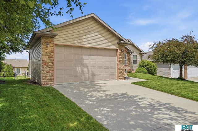 1260 Morton Street, Lincoln, NE 68521