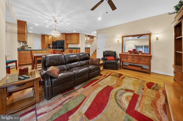 2701 OLNEY SANDY SPRING RD, Olney, MD 20832