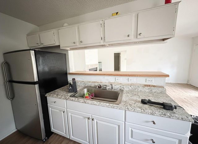 9705 Carson CRK A, Del Valle, TX 78617