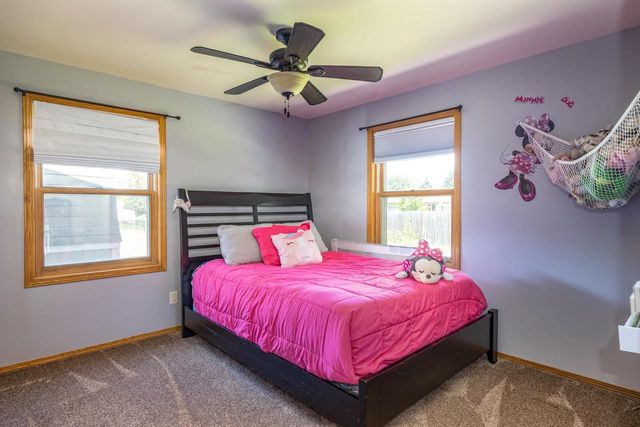 1900 FIELDCREST DRIVE, Kaukauna, WI 54130