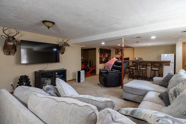 1900 FIELDCREST DRIVE, Kaukauna, WI 54130